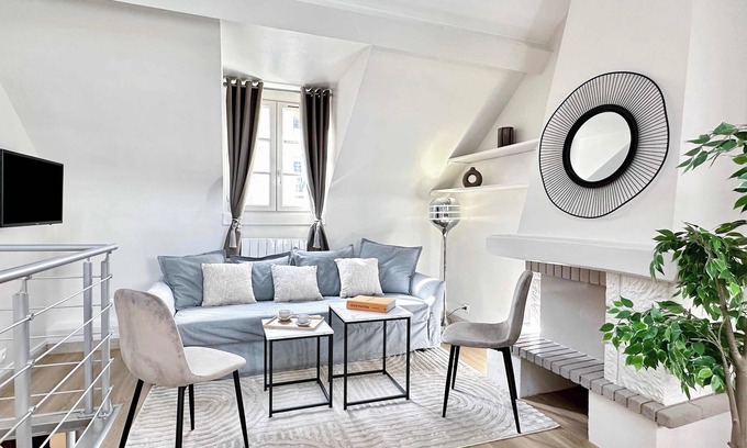 6th Arrondissement Apartment | Paris 6th area Unique Duplex in Saint-Germain