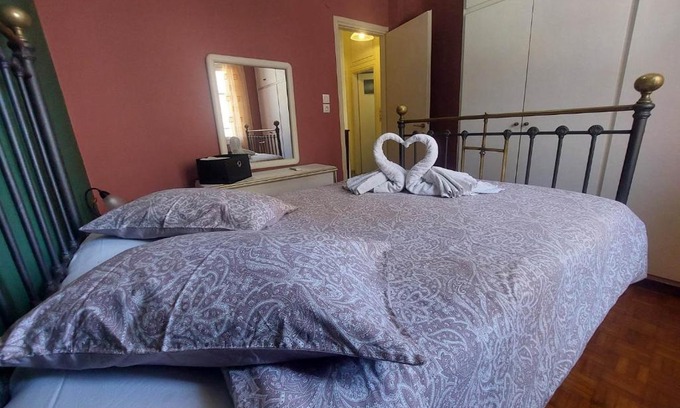Corfu Town Apartment | Paris Apartment