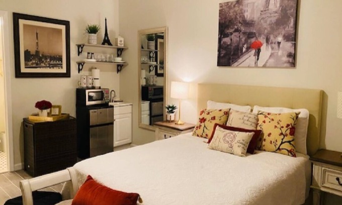 North Carolina Coast House | Paris Suite @Carolina Beach, Walk to Carolina Beach State Park