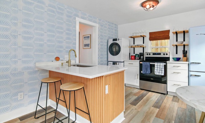 North Charleston House | Park Circle's Hidden Gem n[Charleston]