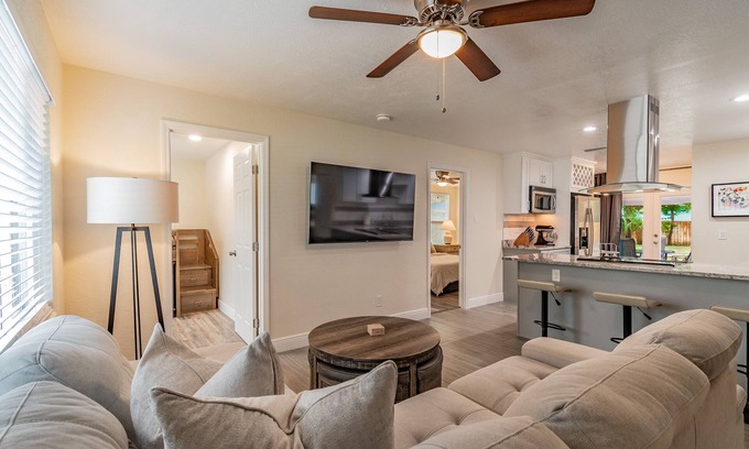 Jungle Terrace House | Park, Pool & Recreation Center Across the Street and 9 Mins to Beaches.