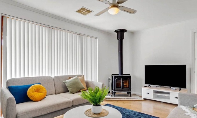 Aldinga Beach House | Park View - Pool - Pet Friendly - 4BRM - 2BTH
