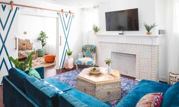 Midtown House | Parkfront Lux by Minty Living