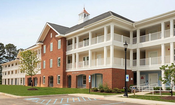 Lackey Resort | Parkside Williamsburg Resort, 2br deluxe villa, free WiFi and parking