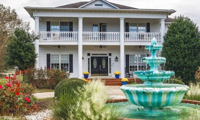 Parkton House | Parkton Place A Destination