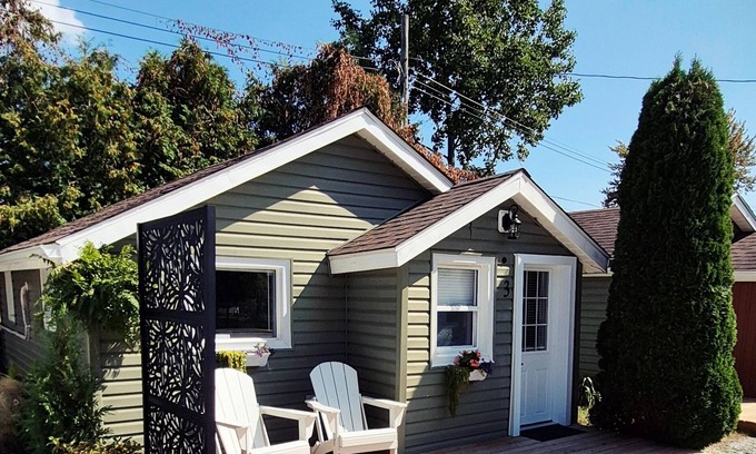Leamington Cottage | Parkview Boho Cottage 3 - Maple Meadows