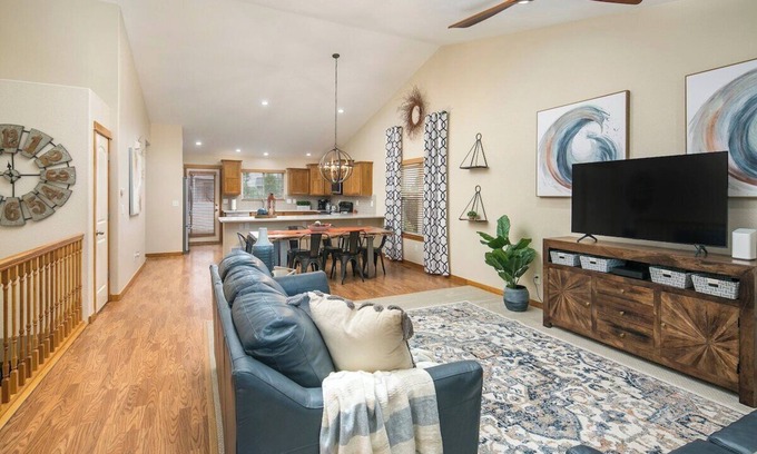 Windsor House | Parkview Retreat Summ