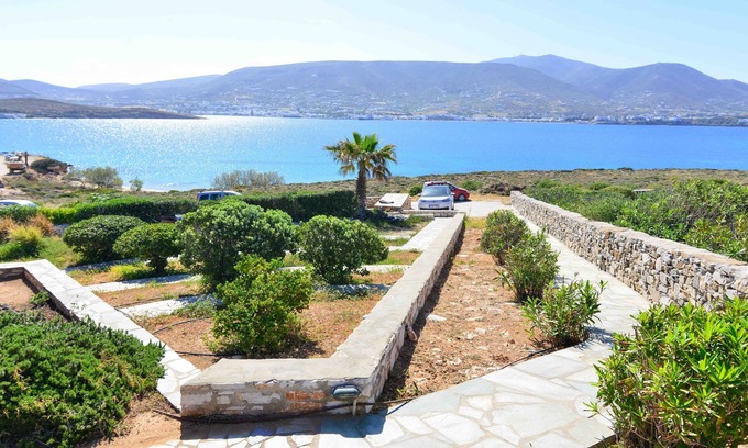 Parikia House | Paros Beach front cycladic house 4 min from port