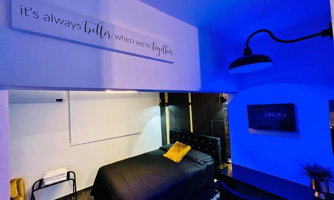 Camaceyes Apartment | Pasavento - Modern Tiny Suite