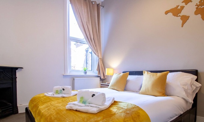 Gosforth House | Pass the Keys | Cosy flat close to metro City and hospitals