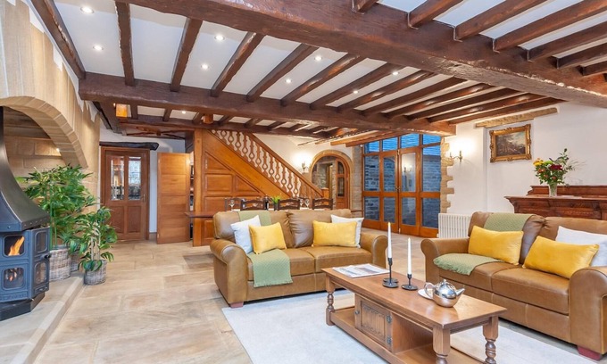 Farsley House | Pass the Keys | Farmhouse Barn - Rustic luxury for families -Leeds