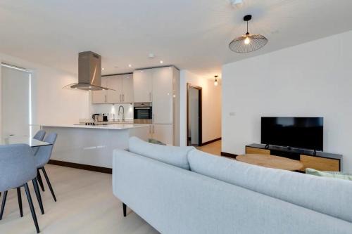 Cambridge Apartment | Pass the Keys Flat 204 Station Square · Ultra Modern Flat next to Cambridge Station