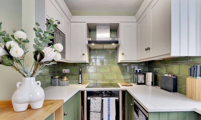 Royal Tunbridge Wells House | Pass the Keys | Perfectly presented centrally located townhouse