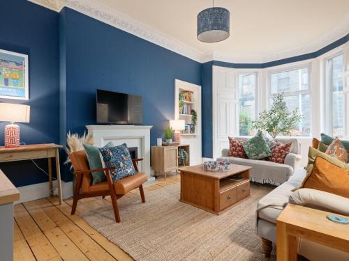 Bonnington Apartment | Pass the Keys Homely Central 2 bedroom