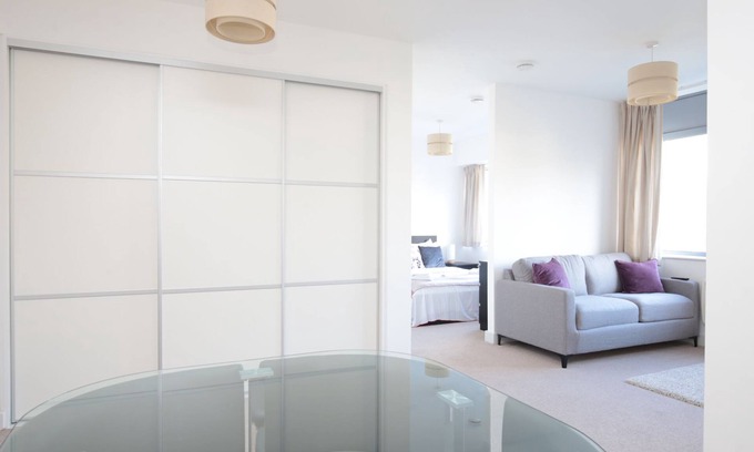 Oxford Apartment | Pass the Keys | Modern Oxford Apartment - Sleeps 4