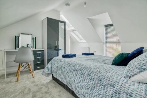 Lincoln House | Pass the Keys Motherby 6 · Town House with Free Parking