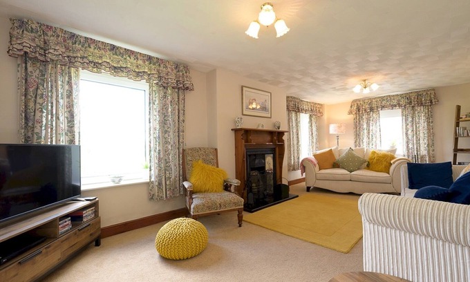 Merthyr Tydfil House | Pass the Keys | Porth Vaynor Farmhouse and Gardens