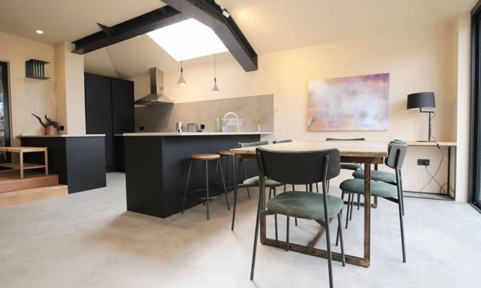 Oxford House | Pass the Keys | Stunning, Brand New 3BR Home - Central Oxford