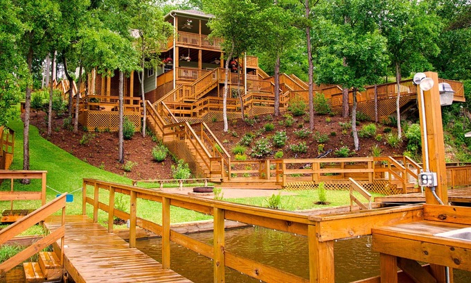 Crockett House | "Pat's Place" An incredible lakefront home with kayaks and decks galore.