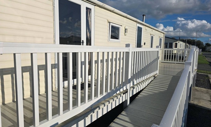 Rhyl Cabin | Patricia 3 Bed Balcony in Rhyl