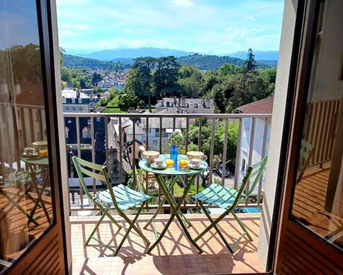 Centre Ville Apartment | Pau centre vue sur les Pyrénées pour 2 nuits au minimum