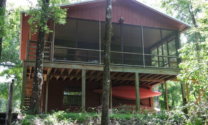 Branford House | Paw Paw's Place on the Suwannee River near Branford