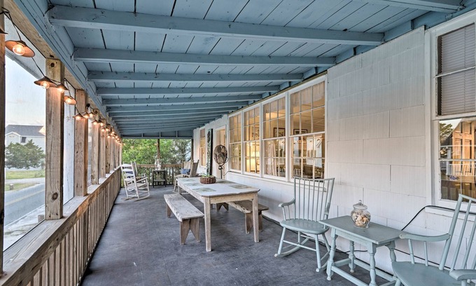 Pawleys Island House | Pawleys Island House, - Steps to Beach & Creek!
