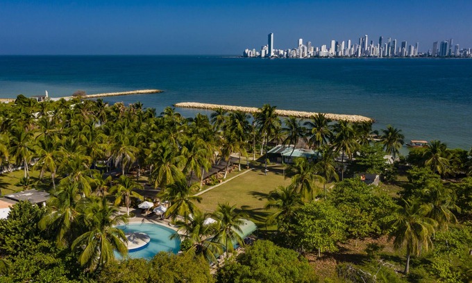 Tierra Bomba Island House | Pb-C2 Habitación Quintuple En Isla Con Desayuno Piscina Y WIFI