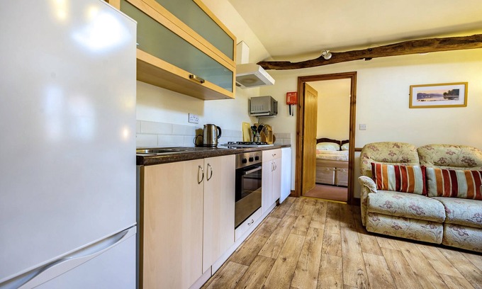 Penrith Cottage | PEA TOP COTTAGE, pet friendly, with a garden in Culgaith