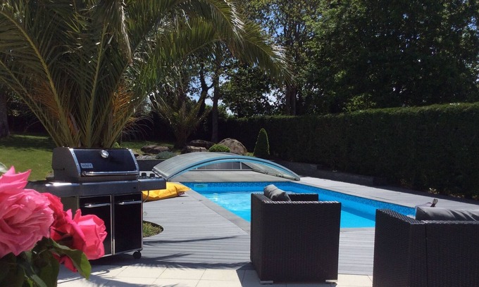 Douarnenez Villa | Peace and comfort is near the beaches.
