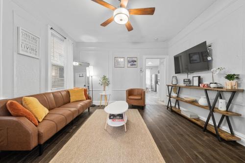 The Heights Apartment | "Peace in Jersey, Easy Access to Manhattan"