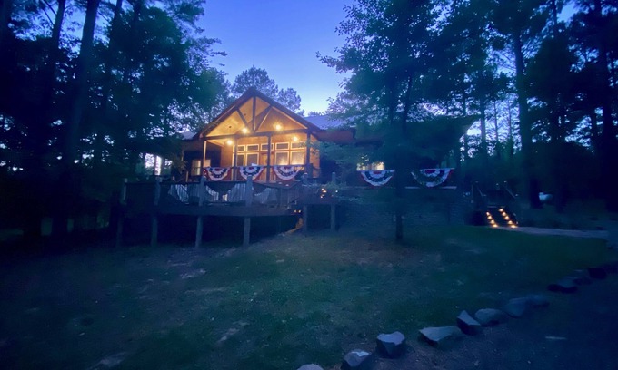 Broken Bow Cabin | Peace of Heaven - close to everything you'll want to see and do!