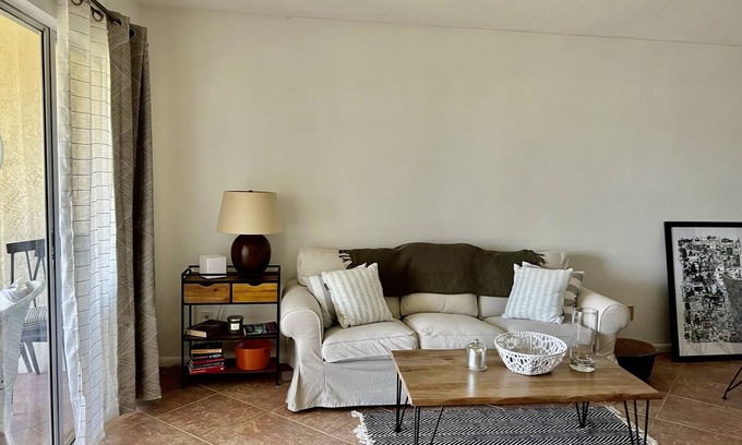 Naples Condo | Peaceful 2 bedroom condo near Naples and Marco Island beaches