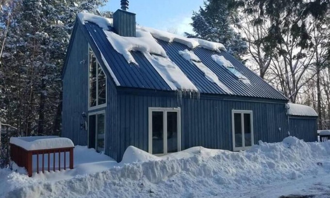 Wilmington Cabin | Peaceful Cabin Perfect for All Seasons