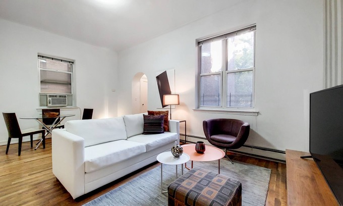 Upper West Side Apartment | Peaceful Charming Upper West Side One Bedroom