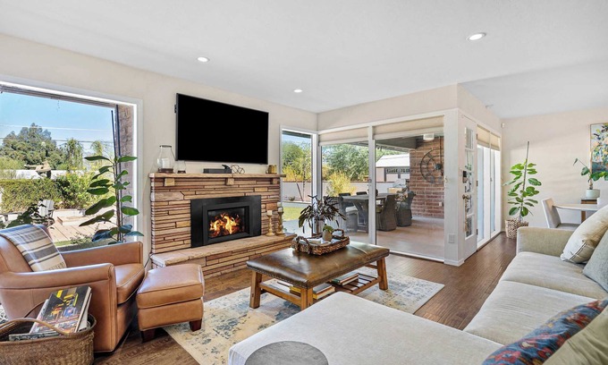 Tucson House | Peaceful Desert Retreat | Local Tucson Attractions