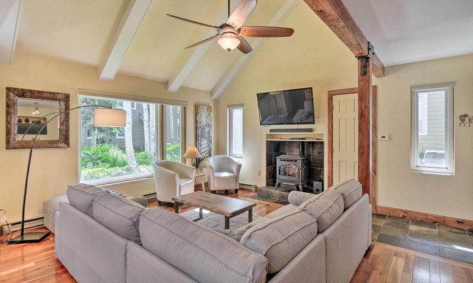 Edwards Condo | Peaceful Edwards Condo w/Mountain Views!