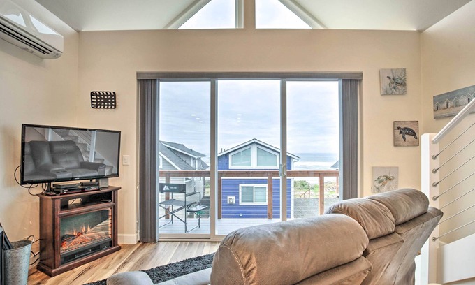 Yachats Condo | Peaceful Fall Escape: Oregon Home w/Ocean View