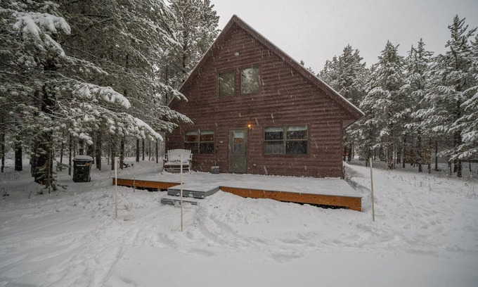 Island Park Cabin | Peaceful family cabin close to Yellowstone Park