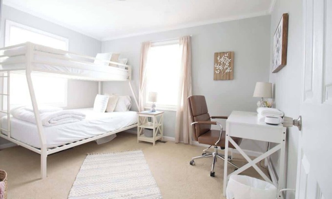 Bristol House | Peaceful Family Home near Bristol