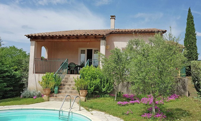 Saint-Laurent-de-Carnols Villa | Peaceful Valley View Villa