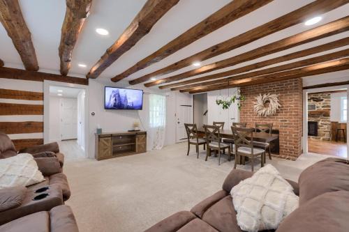 Millers House | Peaceful Hollow