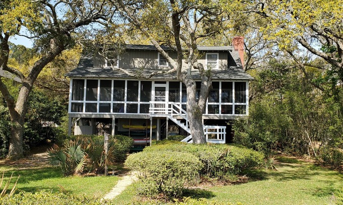 Georgetown House | Peaceful House with Dock on Marsh