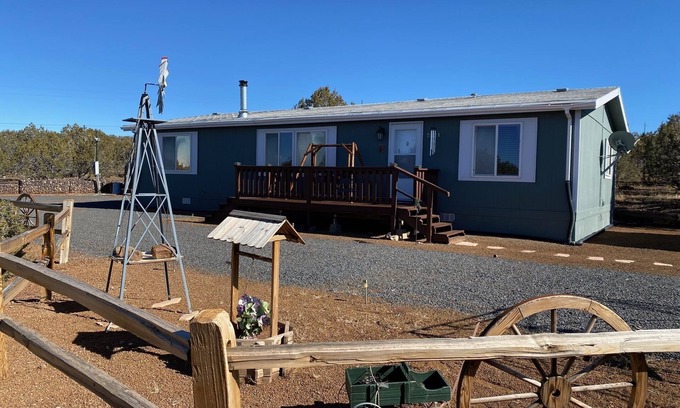 Ash Fork House | Peaceful, idyllic country getaway in Ash Fork, AZ