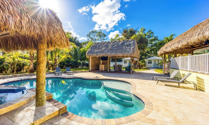 Jupiter Farms House | Peaceful Jupiter Farms, Pet-Friendly Escapen200 feet to sister stay! #401312.