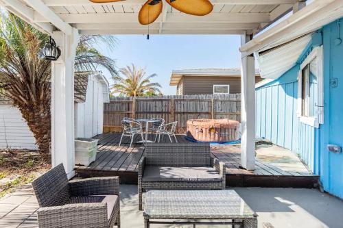 Bel Air House | Peaceful Lydia Hide-O-Way - Unwind Near Beach, Breakfast, Spa & Go-Karts!