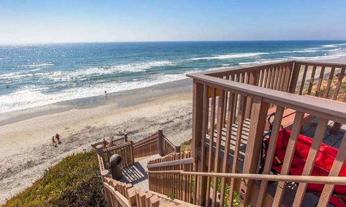 Encinitas Condo | Peaceful Seaside Condo In Seabluffe, Leucadia. 1 Minute Walk To Private Beach.