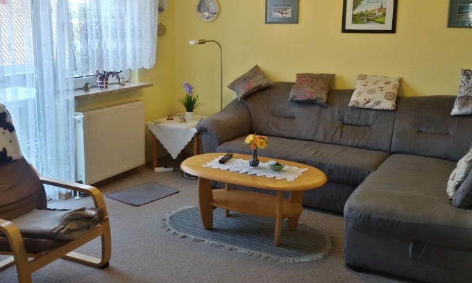 Westerdeichstrich Apartment | Peaceful well furnished apartment near the North Sea spa Büsum