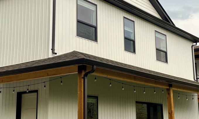 Vernon House | Peaceful woodland retreat.Small house sleeps 5-6
