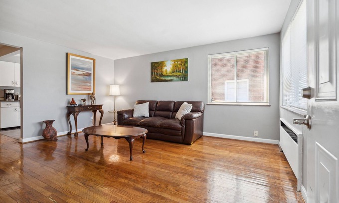 Roselawn Finance Apartment | Peacefully apartment with 2 parking spots